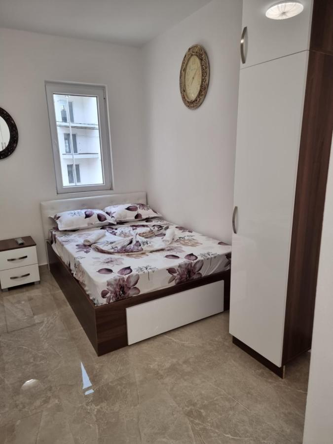 Ebra Lux Apartmani Dobra Voda Bagian luar foto
