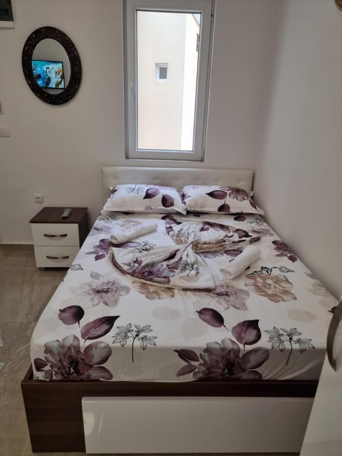 Ebra Lux Apartmani Dobra Voda Bagian luar foto