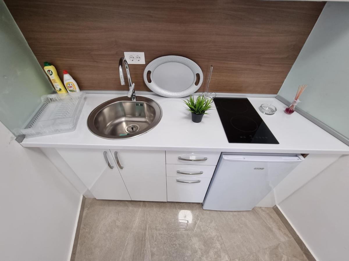 Ebra Lux Apartmani Dobra Voda Bagian luar foto