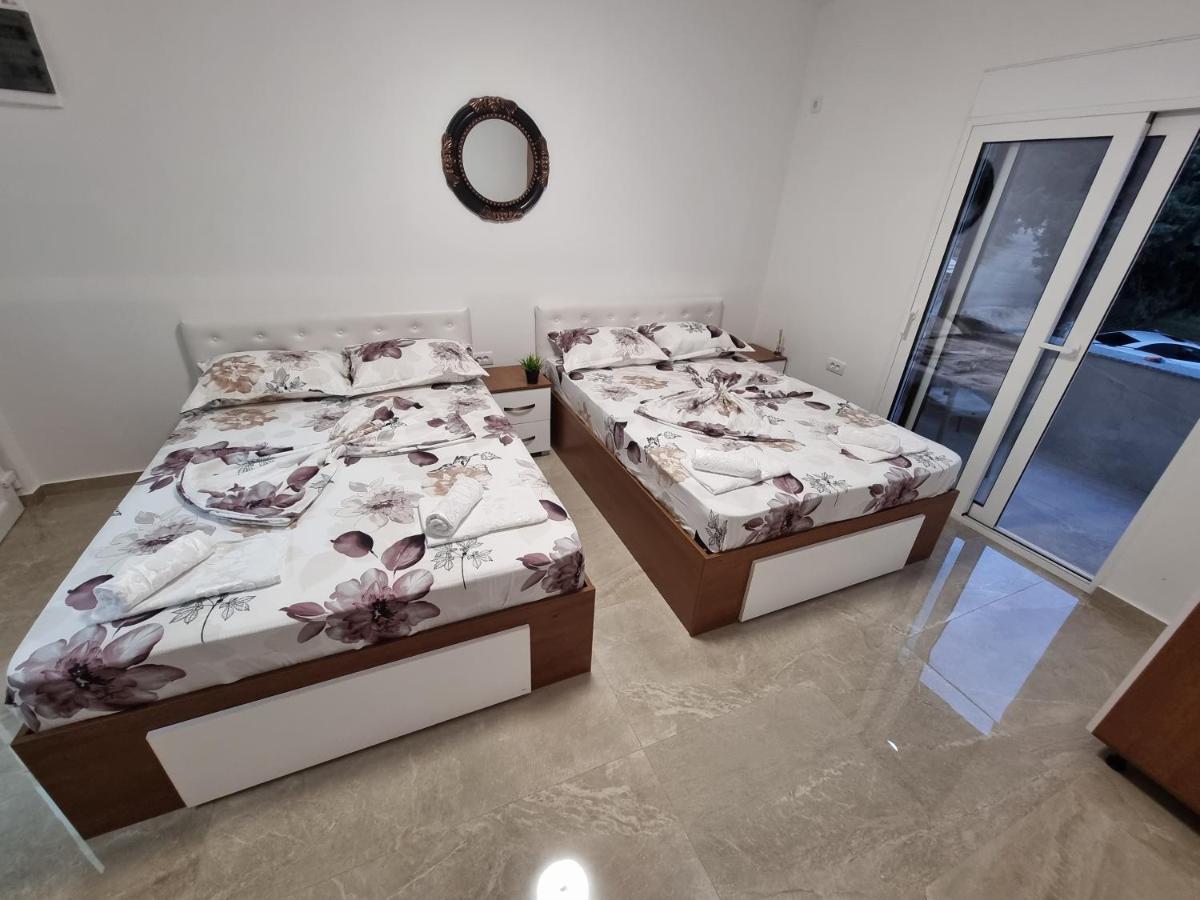 Ebra Lux Apartmani Dobra Voda Bagian luar foto