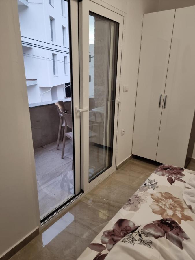 Ebra Lux Apartmani Dobra Voda Bagian luar foto