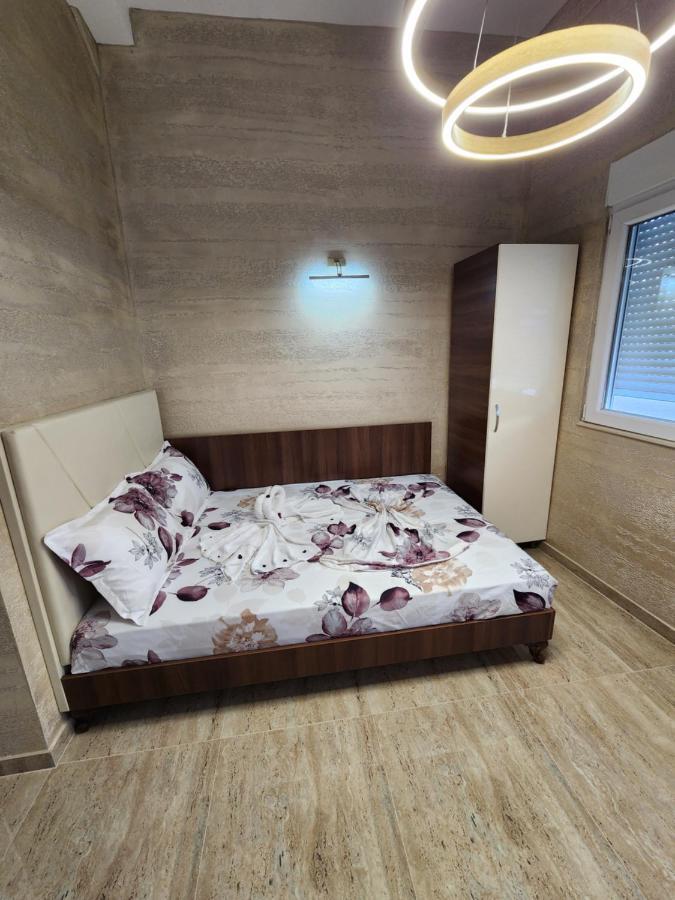 Ebra Lux Apartmani Dobra Voda Bagian luar foto